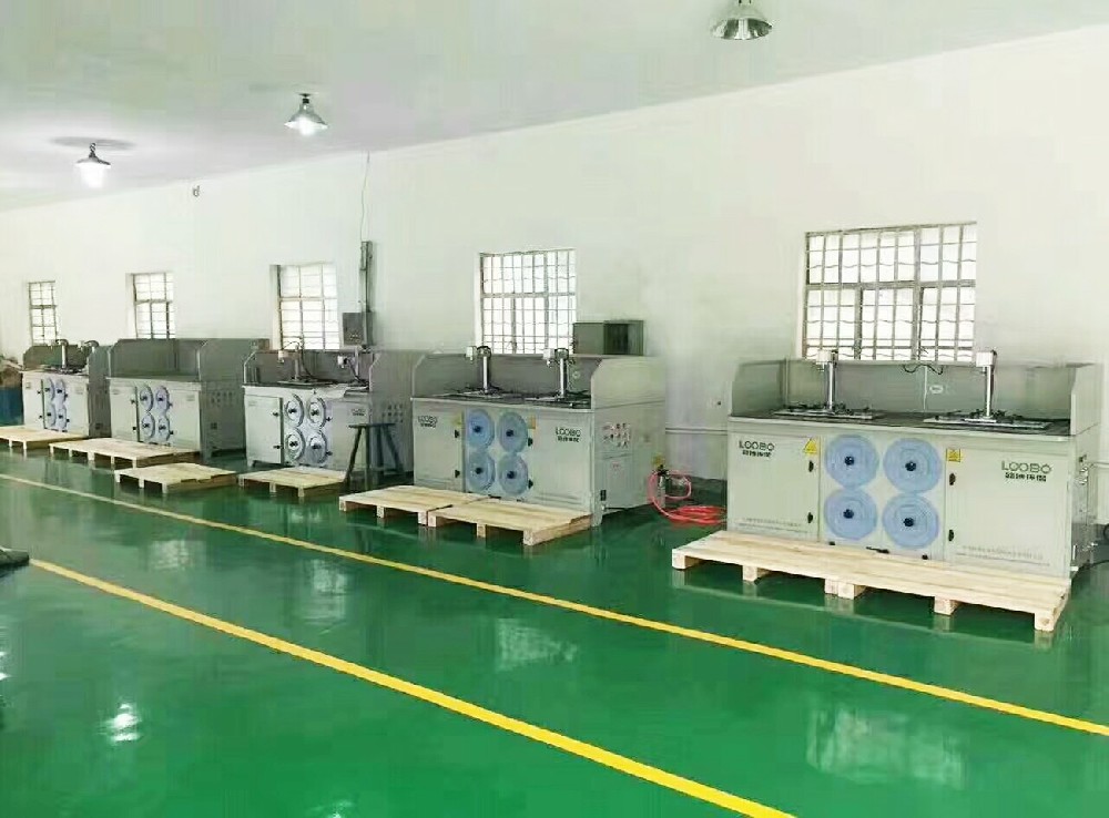 打磨除塵（chén）工作台：提升生（shēng）產效率與工人健康的雙重保障 (2).jpg